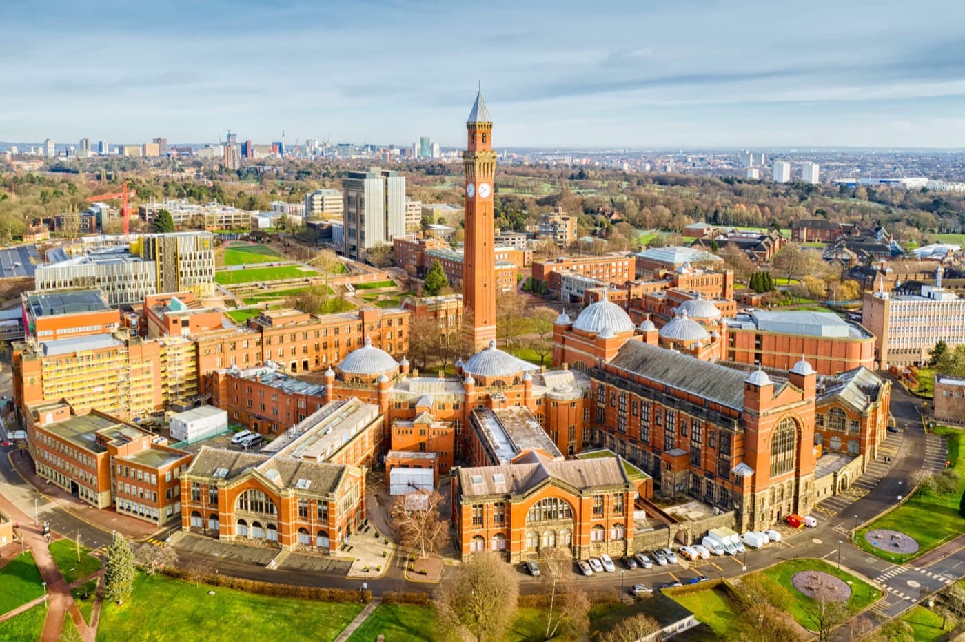 Birmingham Üniversitesi Edgbaston kampüsünden bir görünüm