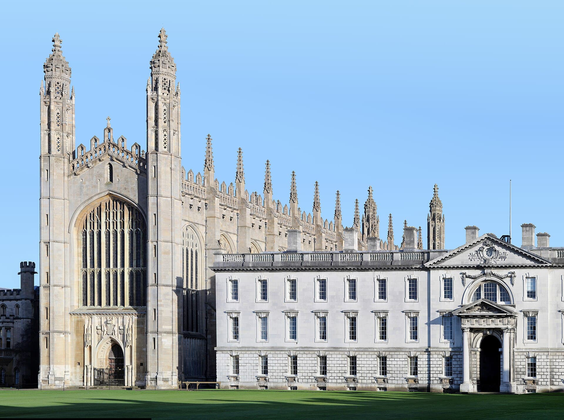 King's College Chapel and the Gibbs Building beside it, Cambridge