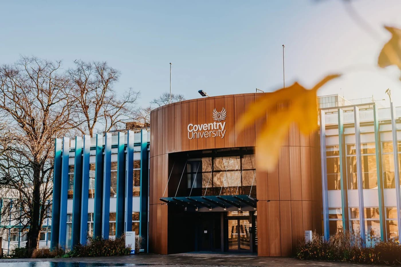 Coventry Üniversitesi kampüsünden bir görünüm