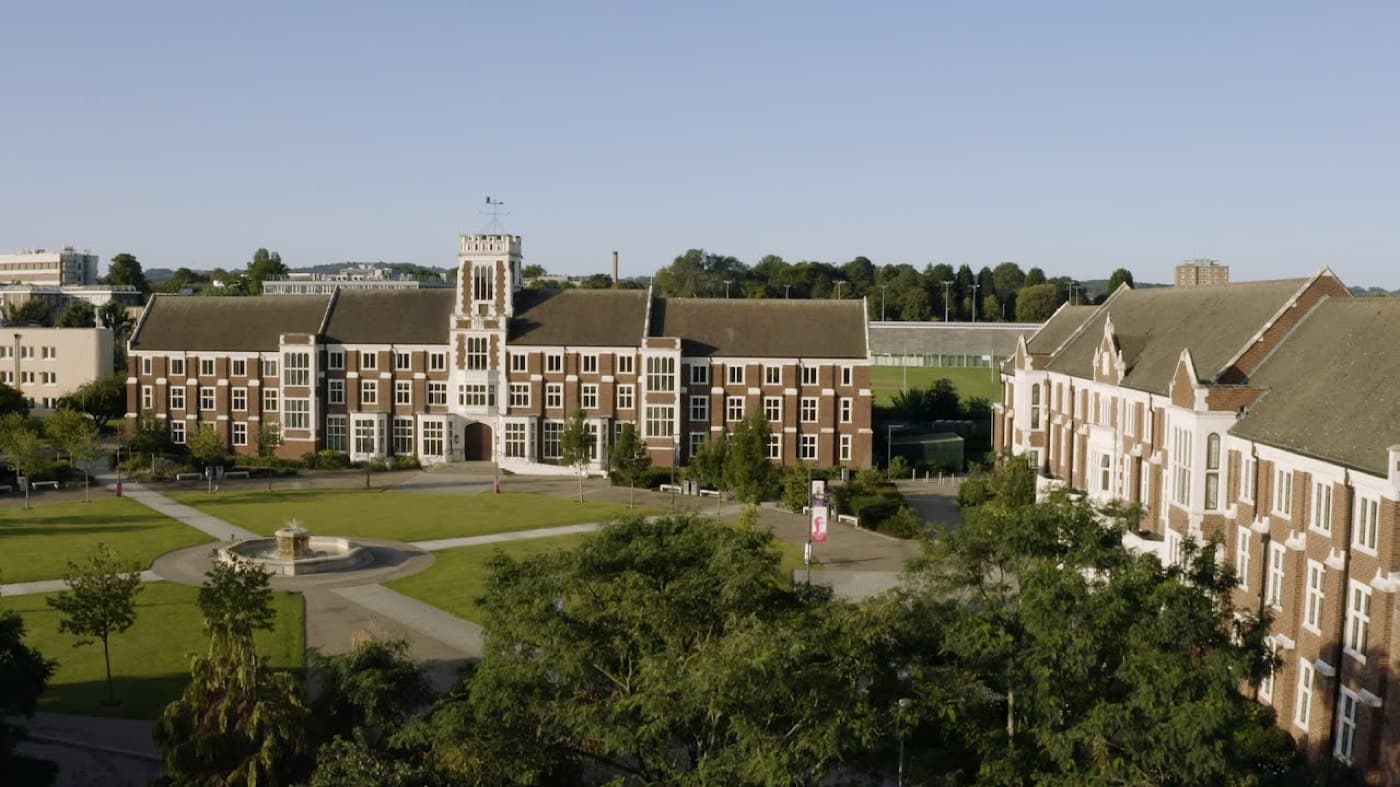 Loughborough Üniversitesi kampüsünden bir görünüm